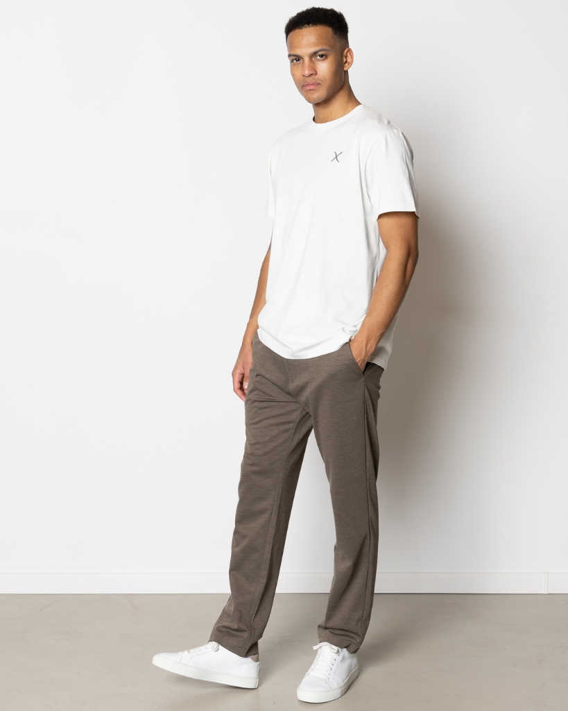 Clean Cut Cross Logo Organic T-Shirt Hvid