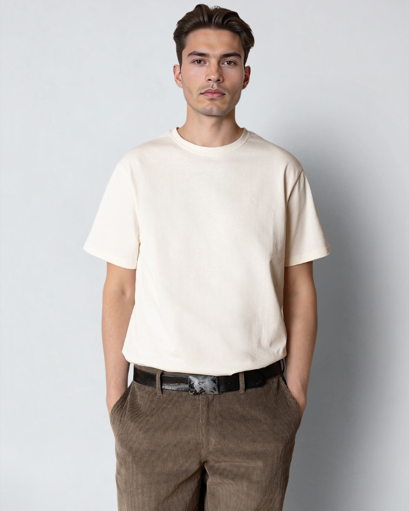 Clean Cut Stable T-Shirt Ecru
