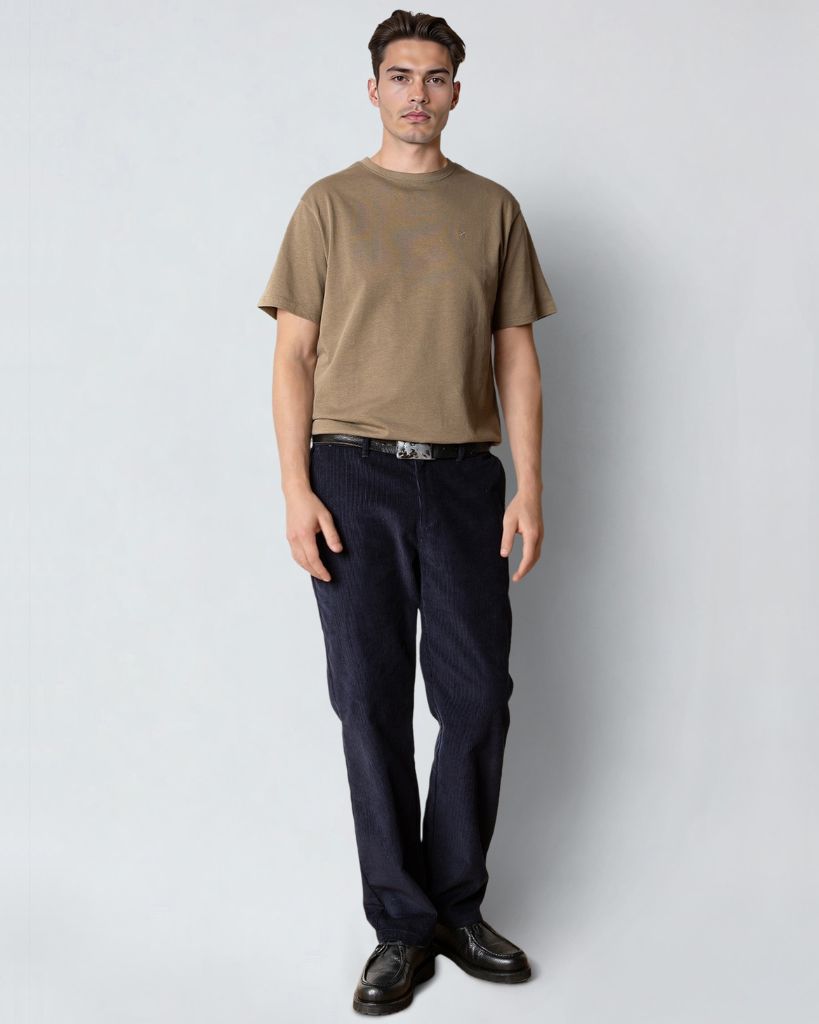 Clean Cut Stable T-Shirt Beige