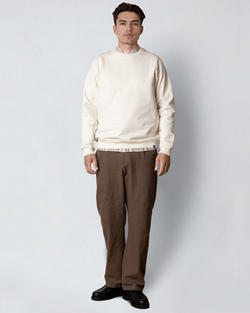 Clean Cut Stable Sweatshirt Ecru