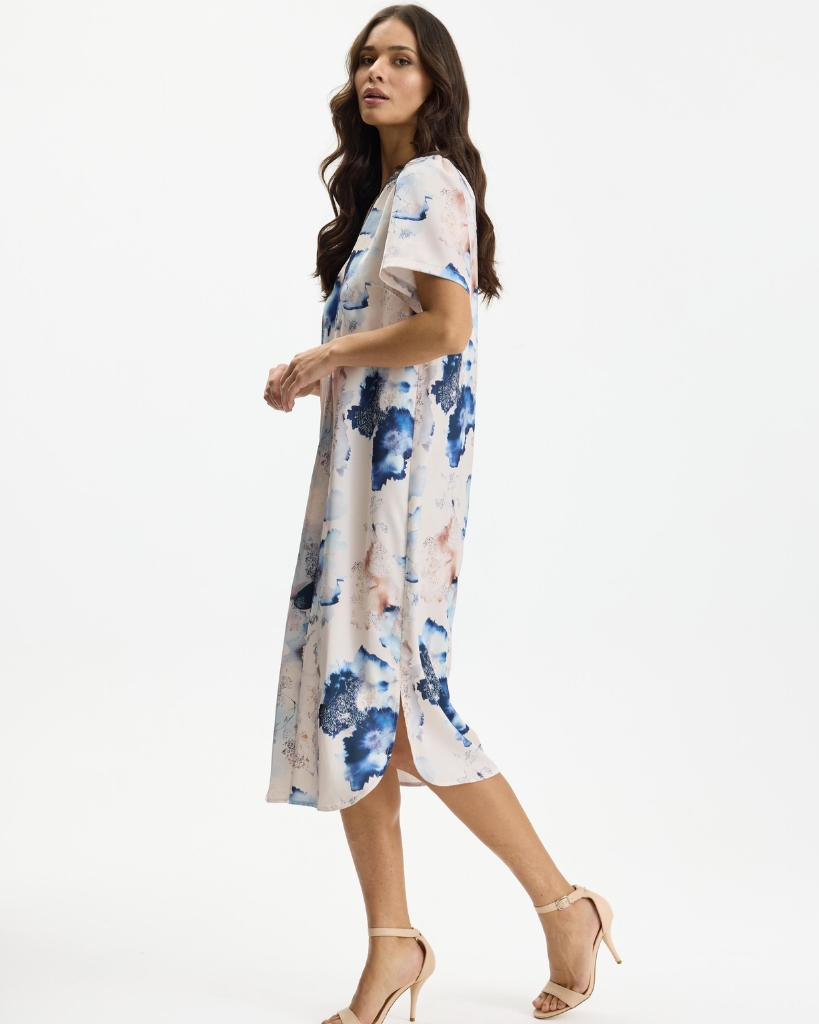 In Front Nicola Kjole