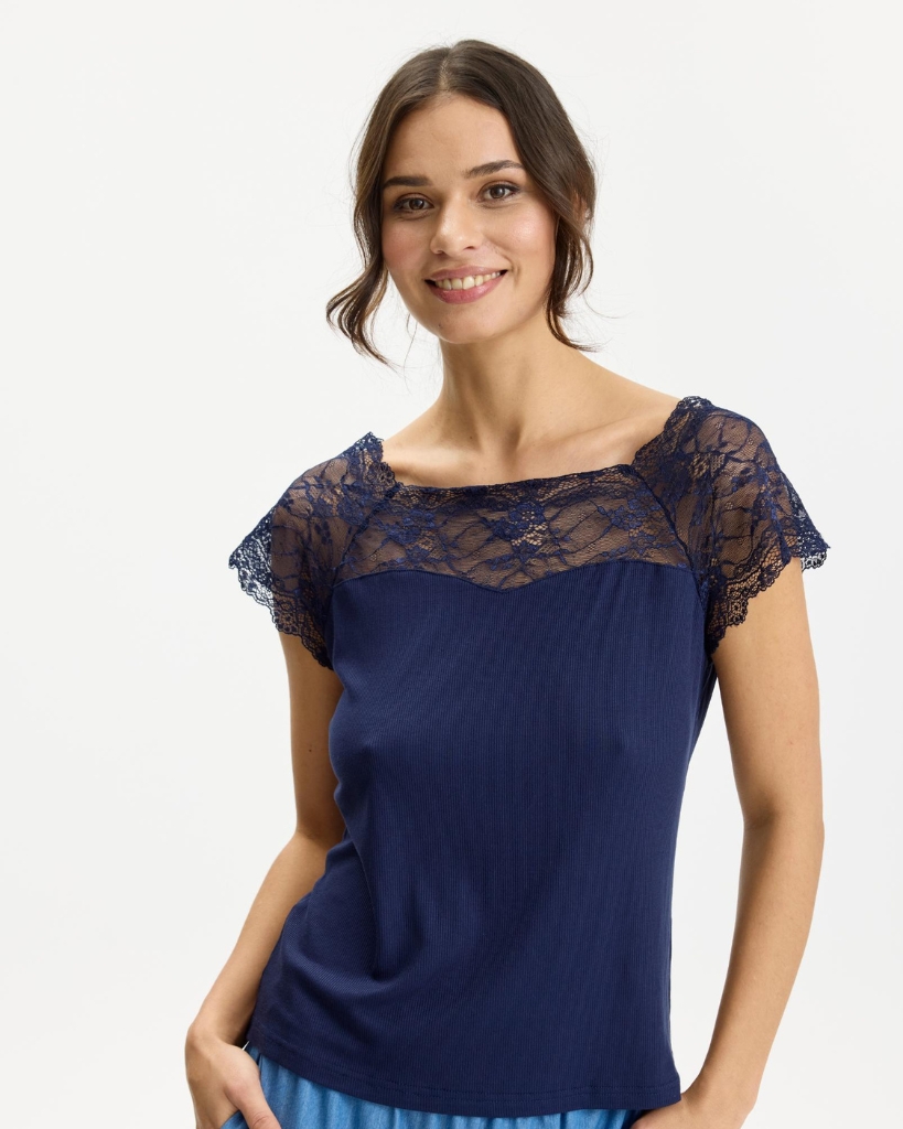 In Front Yvonne Top Blå