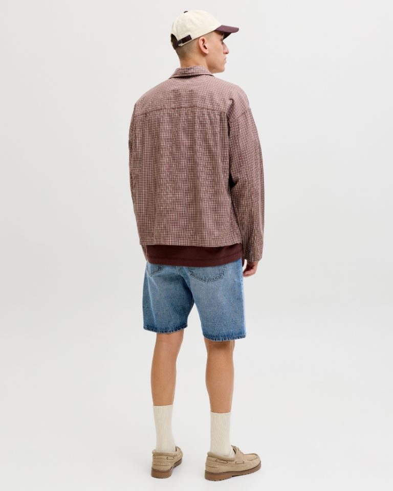 42100