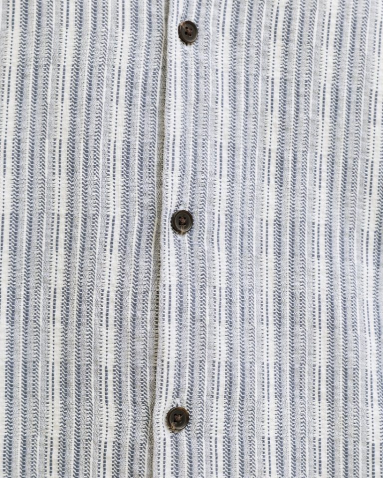 43033